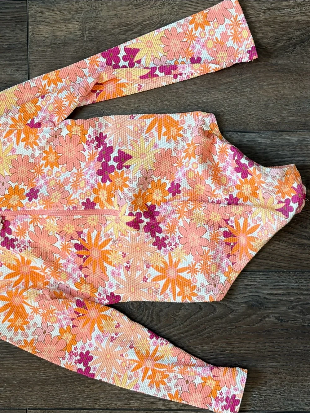 Jessica Simpson long sleeved